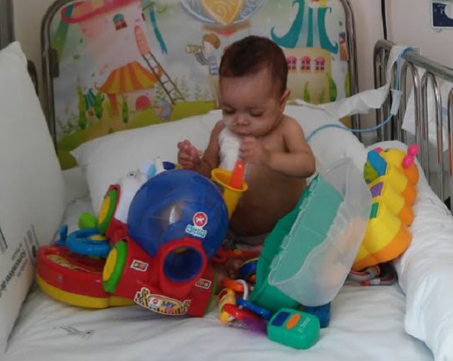 Plano de saúde nega cirurgia vital para criança de dois anos em Piracicaba