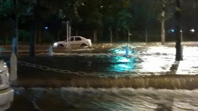 Chuva forte derruba teto de escola, árvores e alaga ruas e avenidas Foto: Reprodução / Grupo Rio Claro - SP