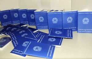 NET, FastShop, Carrefour, Multimaq, Marabráz, Apparence e Fototica anunciam vagas