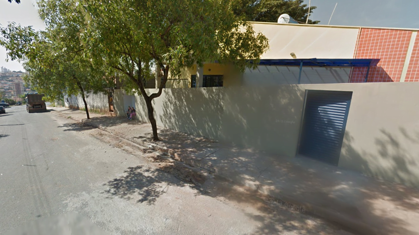 Assaltantes roubam mais de R$ 13 mil no Campestre