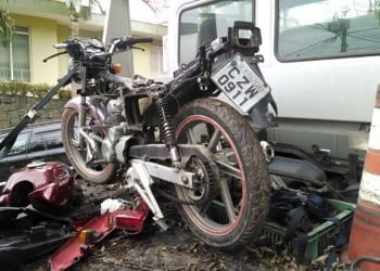 Policiais Civis chegaram no barraco no momento exato do desmanche. - Foto: Valter Martins / Piracicaba em Alerta