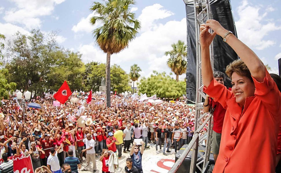 Dilma é reeleita; conheça a história da primeira mulher presidenta do Brasil