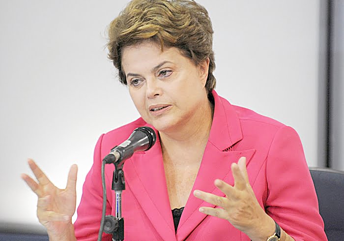 Dilma defende Petrobras e condena corrupção