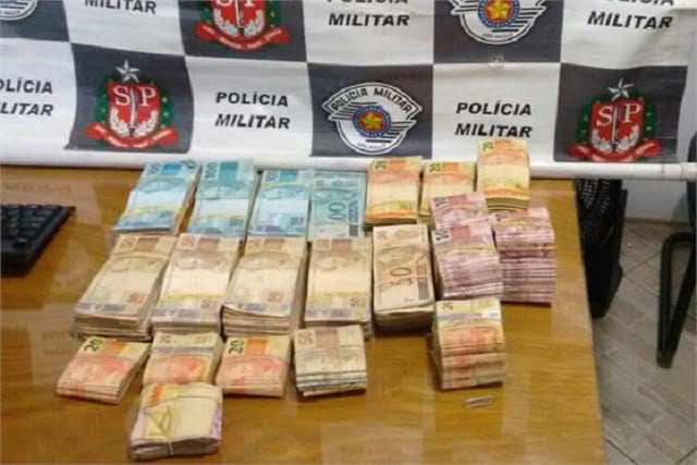 Ex-assessor de vereador do PSDB é preso com de R$ 129 mil em espécie