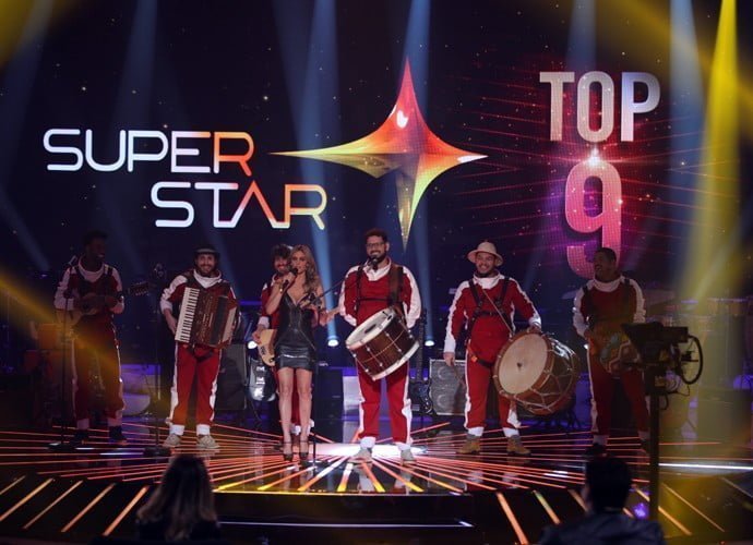 Dona Zaíra vai mal e acaba eliminada do “SuperStar”