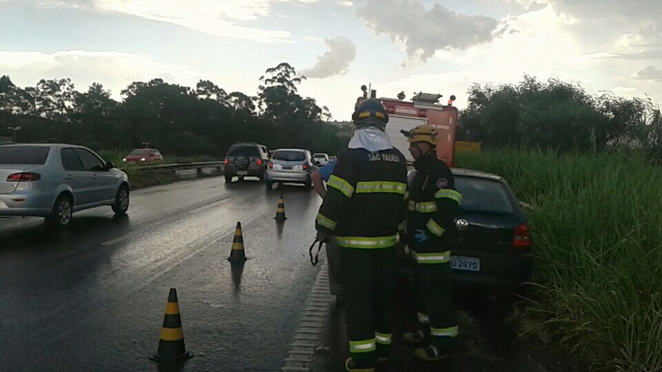 Engavetamento provoca lentidão em rodovia de Piracicaba