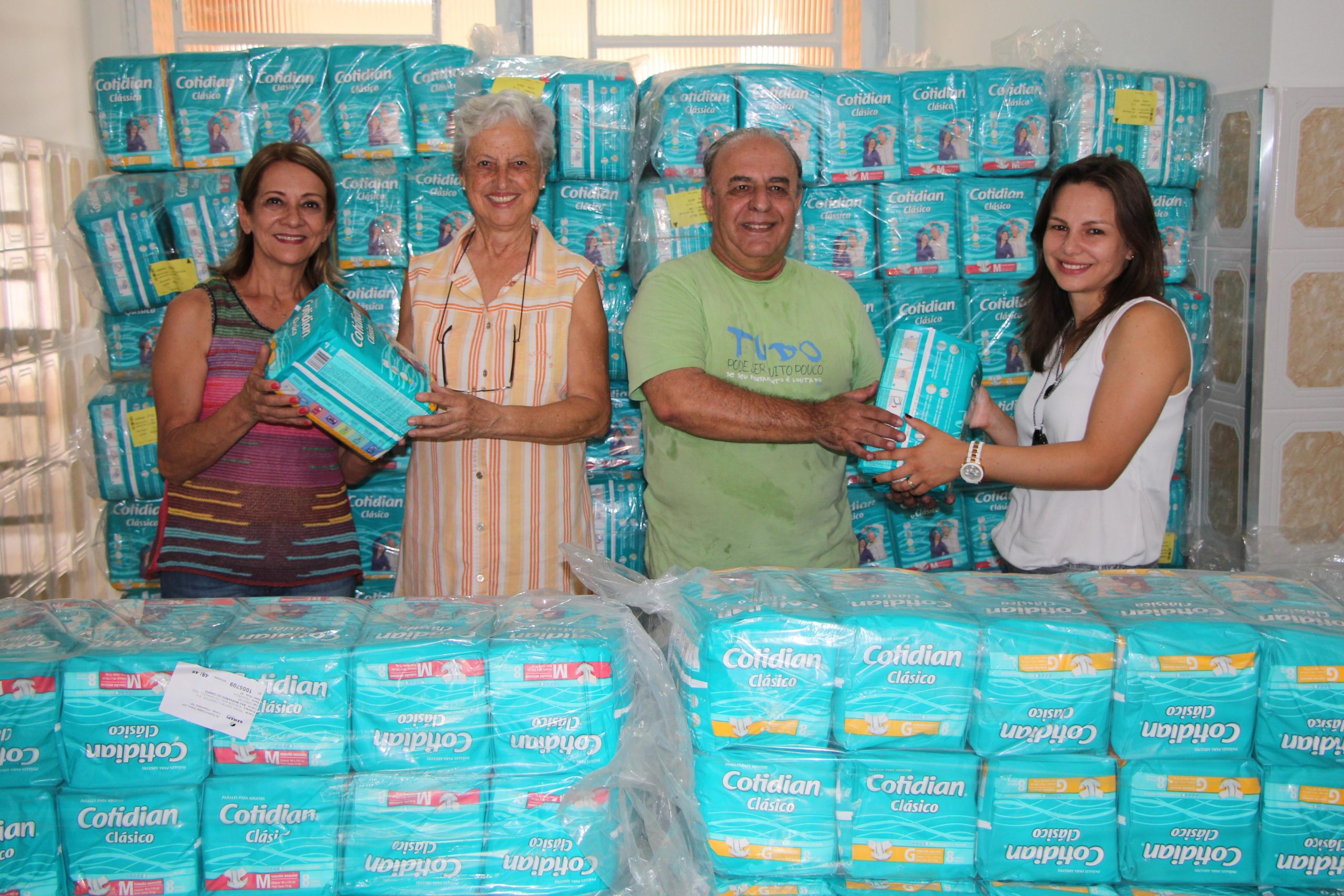 Lar dos Velhinhos de Piracicaba recebe doação de 15 mil fraldas
