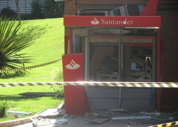 Caixas ficam dentro de fábrica - Foto: Divulgação