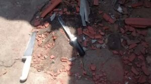 Policiais apreenderam alguns dos objetos usados pelo trio no crime - Foto: Divulgação