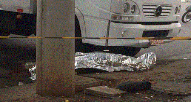 Briga entre feirantes deixa dois mortos e três feridos na capital paulista