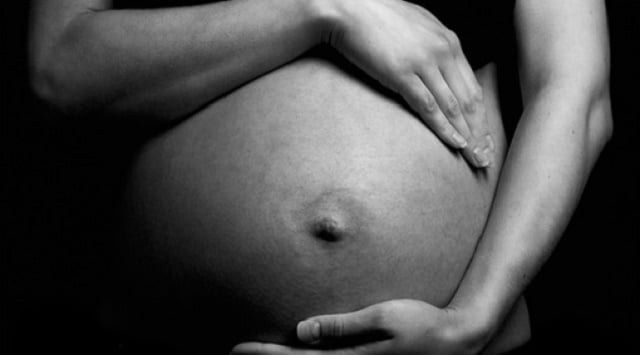 PEC que prevê licença maternidade maior para mães de bebês prematuros é aprovada