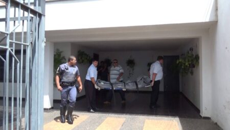 Homem morto era irmÃ£o do policial - Foto: Valter Martins / Piracicaba em Alerta