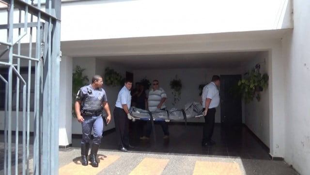 Mãe fica em estado de choque após filho ser morto durante assalto nessa manhã (1) Homem morto era irmão do policial - Foto: Valter Martins / Piracicaba em Alerta