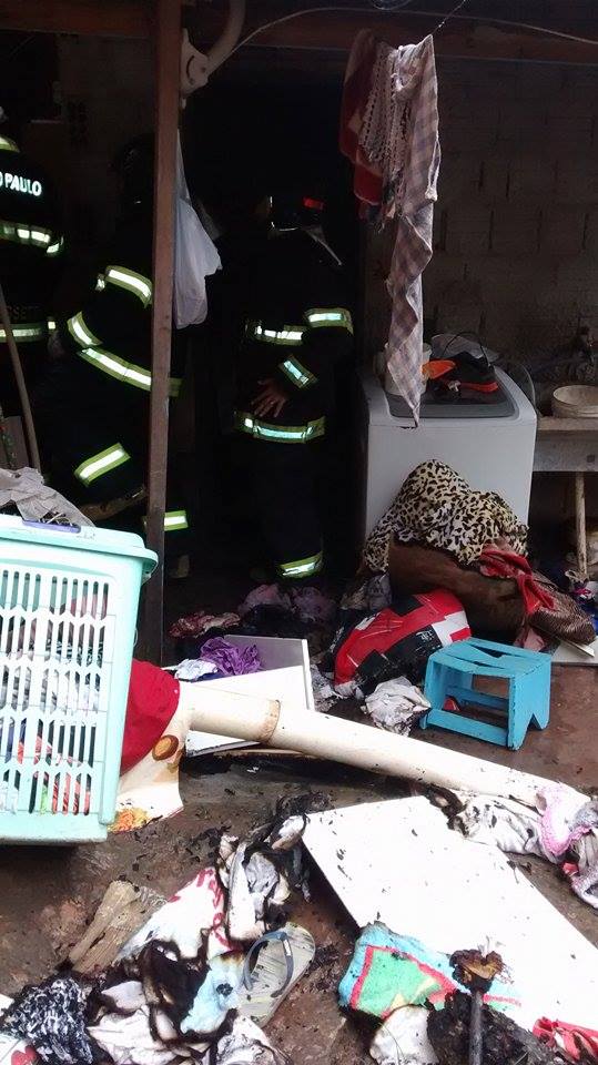 Fogo em favela assusta comunidade do bairro São Jorge, em Piracicaba