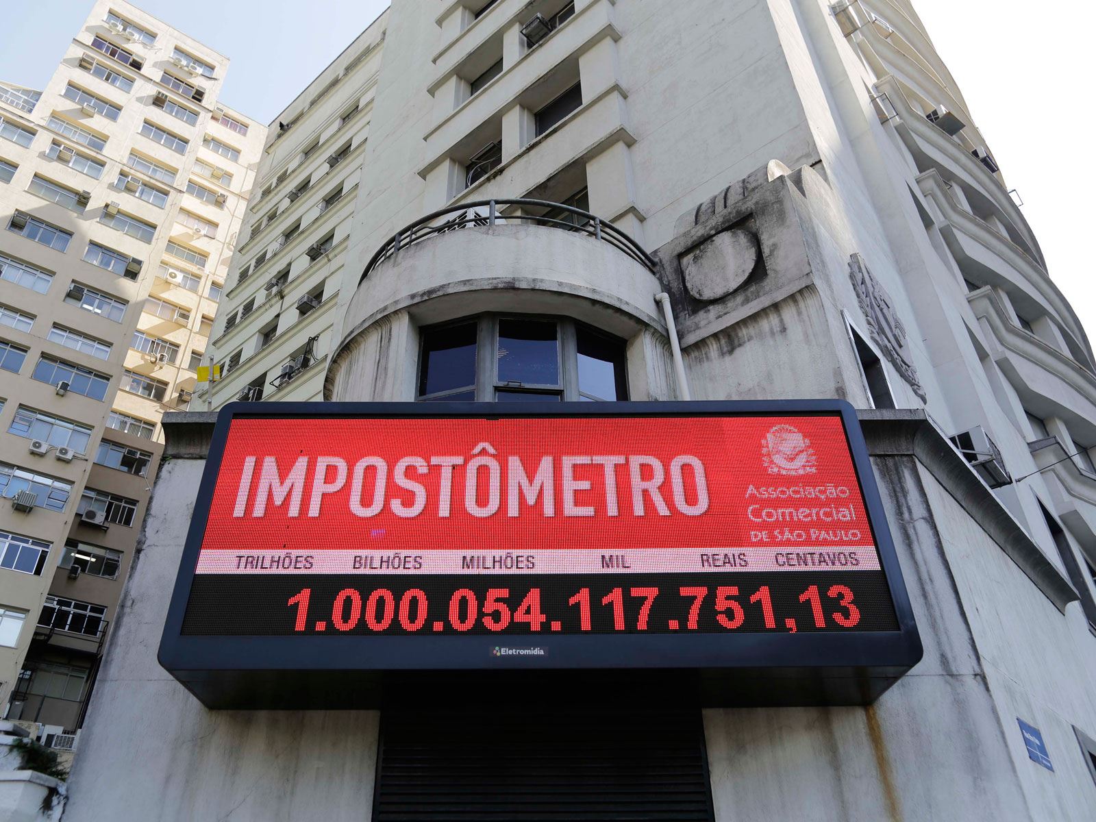 Desde o começo do ano, piracicabanos pagam R$ 860 milhões em impostos