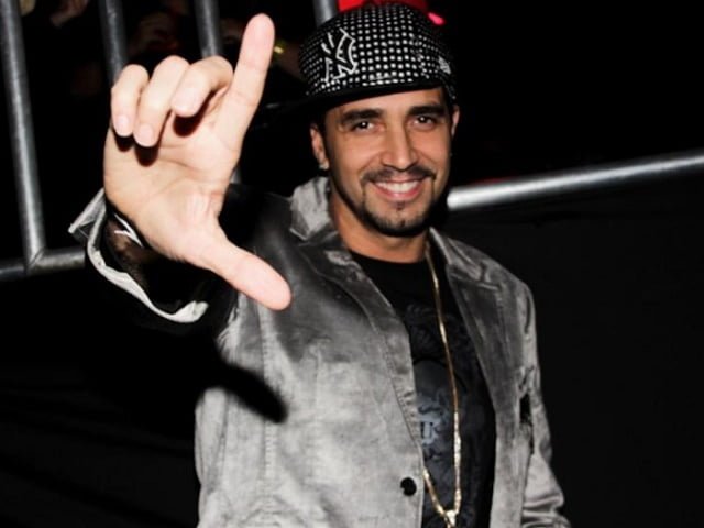 Em entrevista, Latino diz que tem necessidade de transar três vezes ao dia