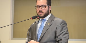 Por 18 votos a 4, vereador do PSC e em primeiro mandato foi eleito para administrar a CÃ¢mara Municipal na metade final do governo do prefeito Gabriel Ferrato (PSDB) - Foto: Foto: Fabrice Desmonts / CÃ¢mara de Vereadores Piracicaba