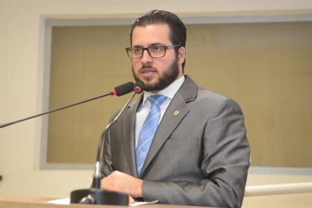 Por 18 votos a 4, vereador do PSC e em primeiro mandato foi eleito para administrar a CÃ¢mara Municipal na metade final do governo do prefeito Gabriel Ferrato (PSDB) - Foto: Foto: Fabrice Desmonts / CÃ¢mara de Vereadores Piracicaba