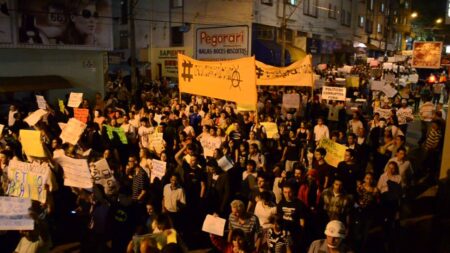 Imagem das manifestaÃ§Ãµes em Americana em 2013 - Foto: ReproduÃ§Ã£o