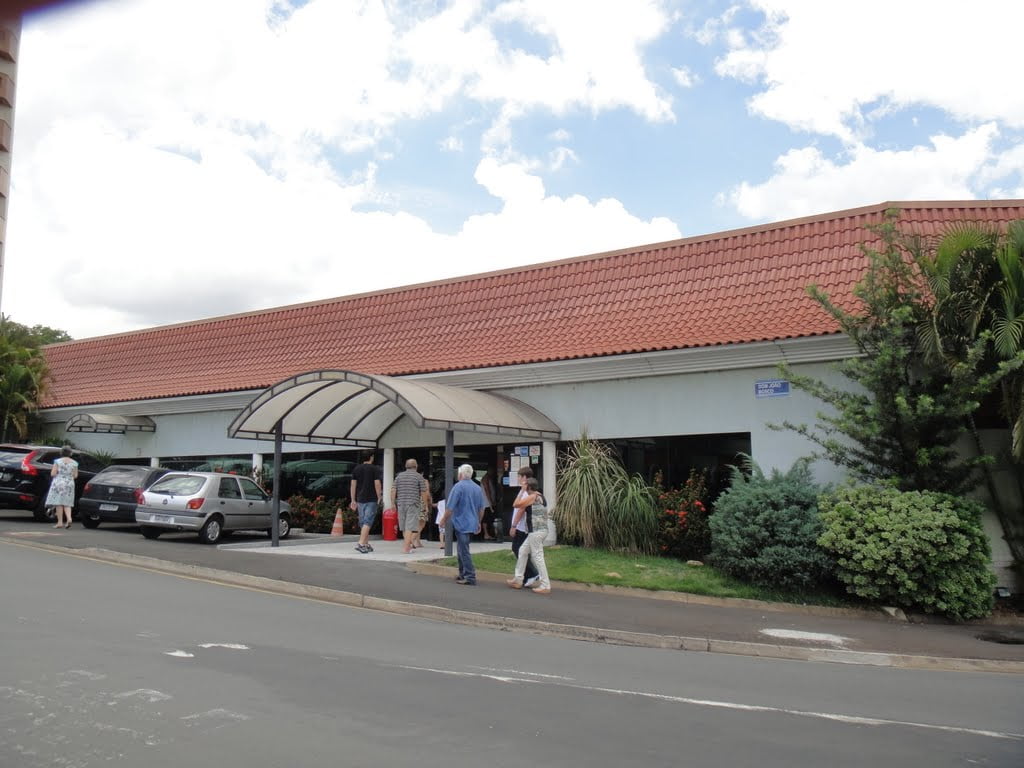 Restaurante Monte Sul é interditado após 14 passarem mal