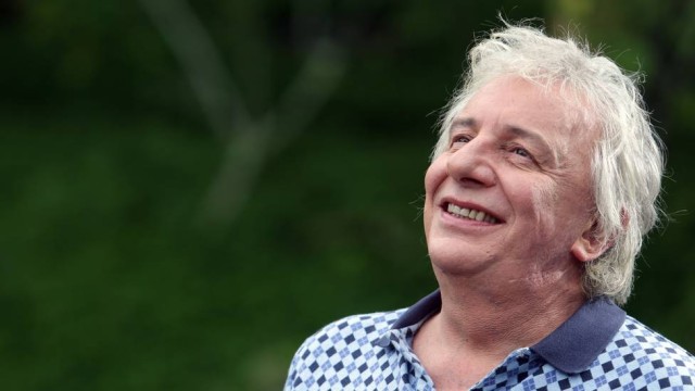 “Sexo é uma coisa estranha”, diz Marco Nanini sobre relação com o namorado