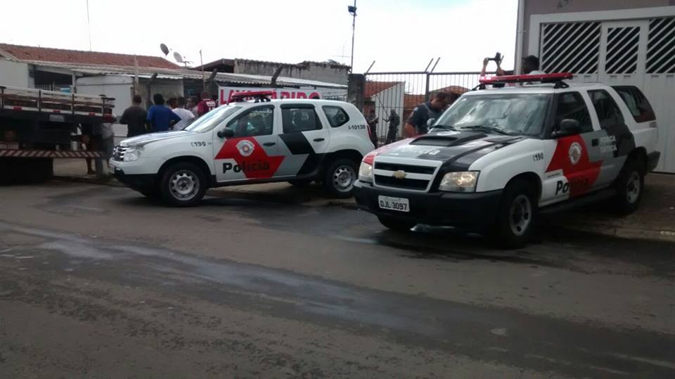 Jovem é preso após tentar matar a mãe e a avó