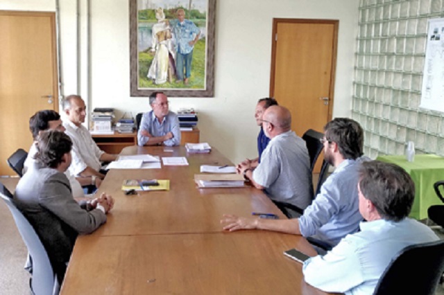 Contrato de R$ 899 mil para ar condicionado do Hospital Regional é assinado