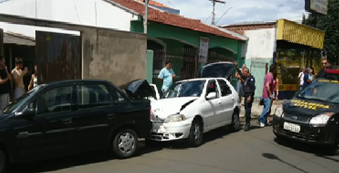 Motorista bate veículo durante perseguição policial em Rio Claro