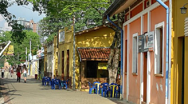Rua do Porto é o ponto turístico favorito dos piranotenses