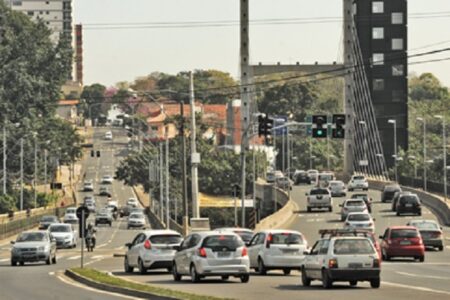 Pagamento do IPVA para placas final 5 vence nesta terça-feira, dia 20