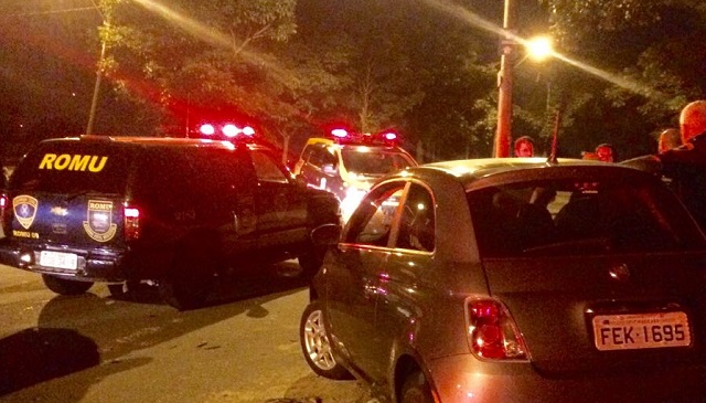 Trio rouba carro, tenta fugir, causa acidente e acaba na cadeia em Piracicaba