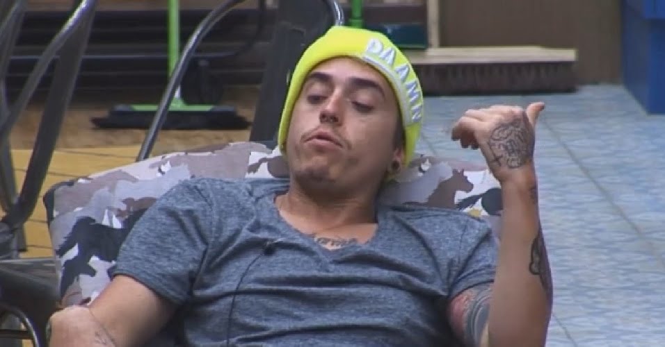 23set2014--dh-ironiza-declaracao-de-diego-cruz-em-a-fazenda-7-1411483068582_956x500.jpg image